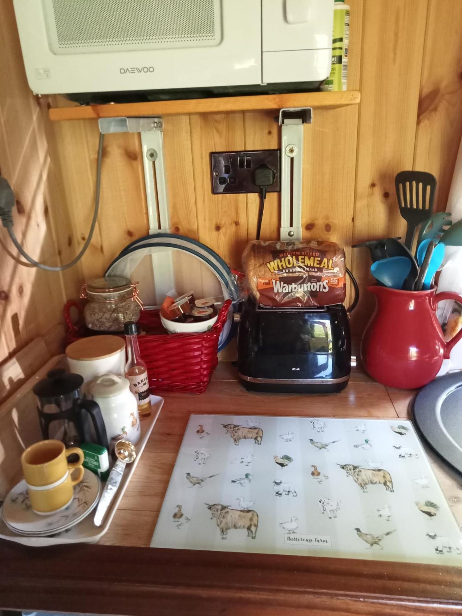 'Morris' The Shepherd'S Hut And Woodland Hot Tub Experience Carmarthen Kültér fotó